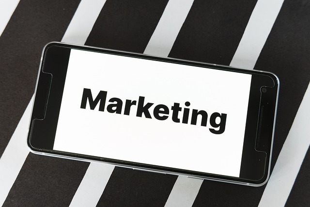 online selling learning session laptop